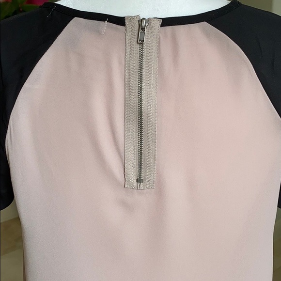 Blouse with Back Zip - Picture 4 of 4